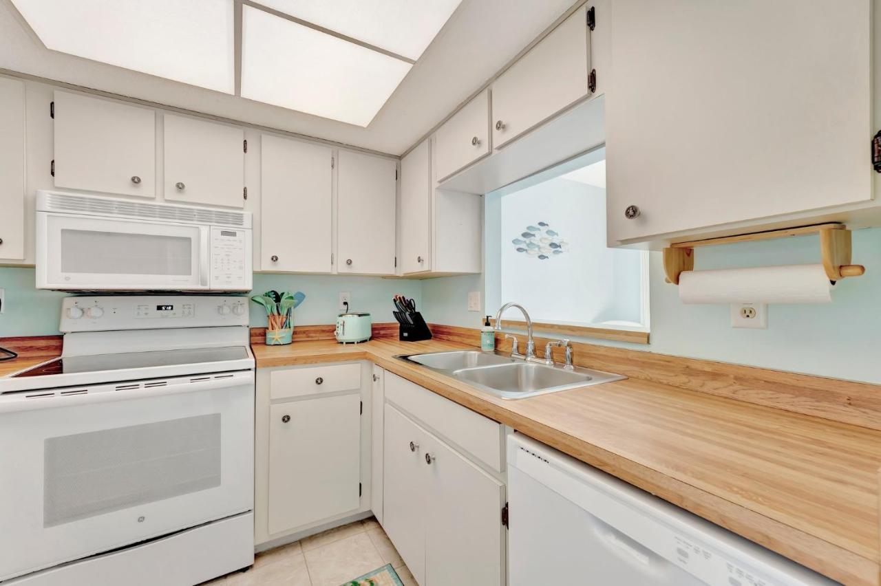Coastal Cheer Appartement Bradenton Beach Buitenkant foto